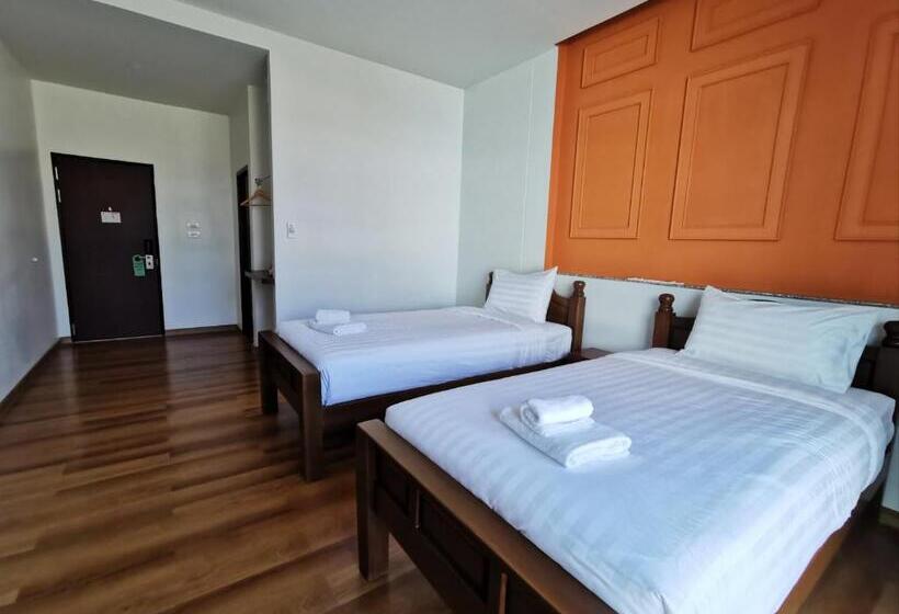 בית מלון כפרי โรงแรมรชาโขง Racha Khong