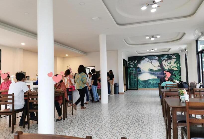 בית מלון כפרי โรงแรมรชาโขง Racha Khong