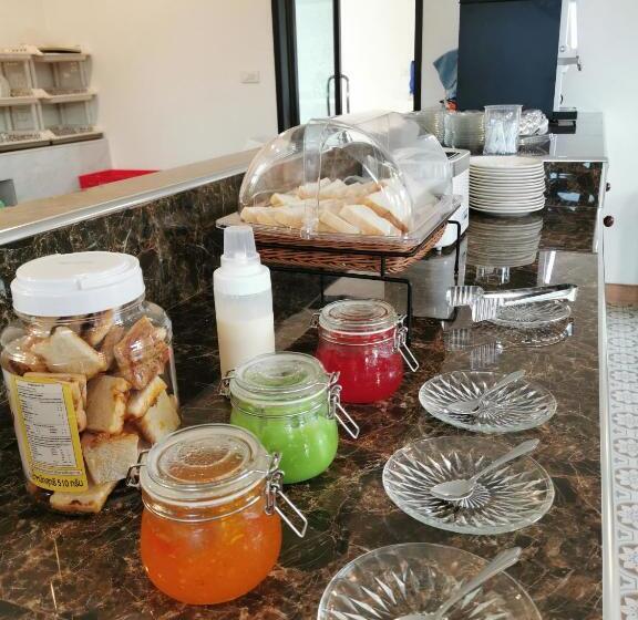 בית מלון כפרי โรงแรมรชาโขง Racha Khong