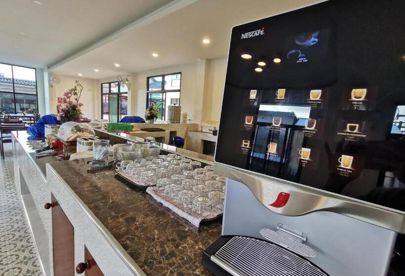 בית מלון כפרי โรงแรมรชาโขง Racha Khong