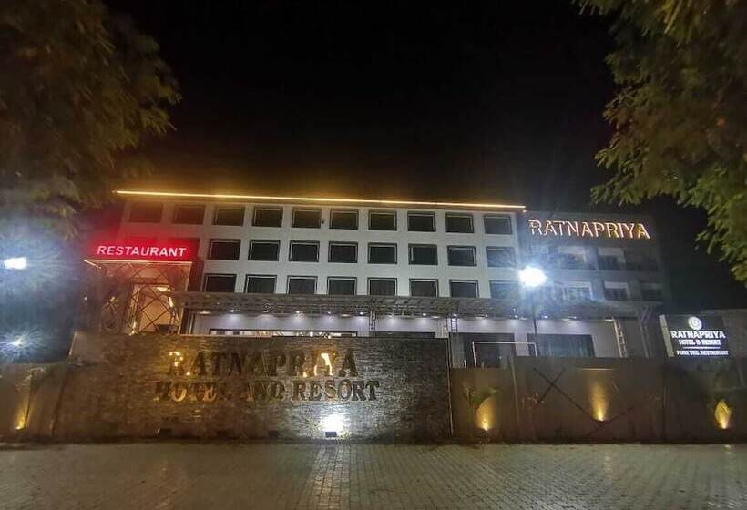 Ratnapriya Hotel And Resort