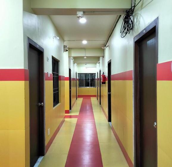 ホテル Saan Berhampore