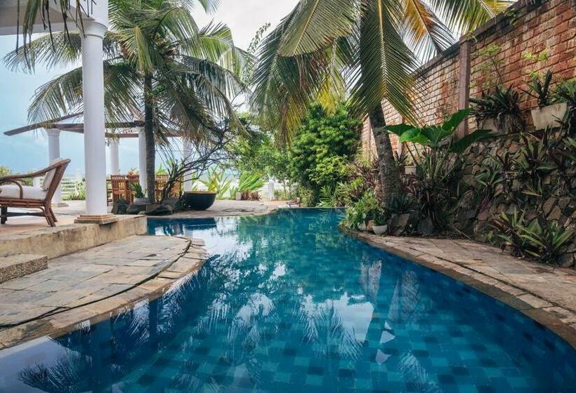 Hotel Sānti Beach House With Pool & Beach