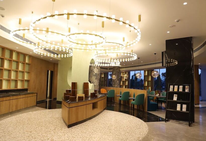 فندق The Cruze Premium Boutique