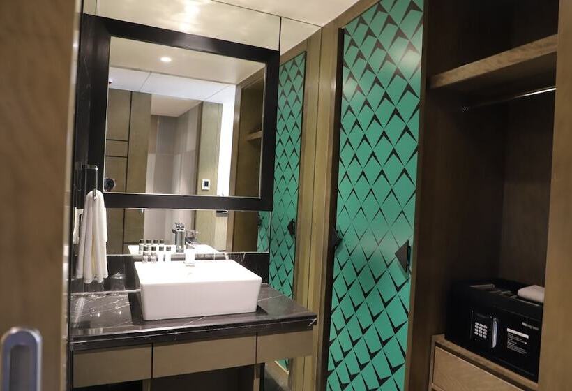 فندق The Cruze Premium Boutique