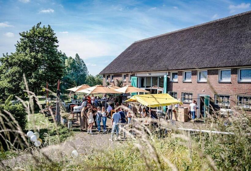 Hotel Tinyparks Cast Away