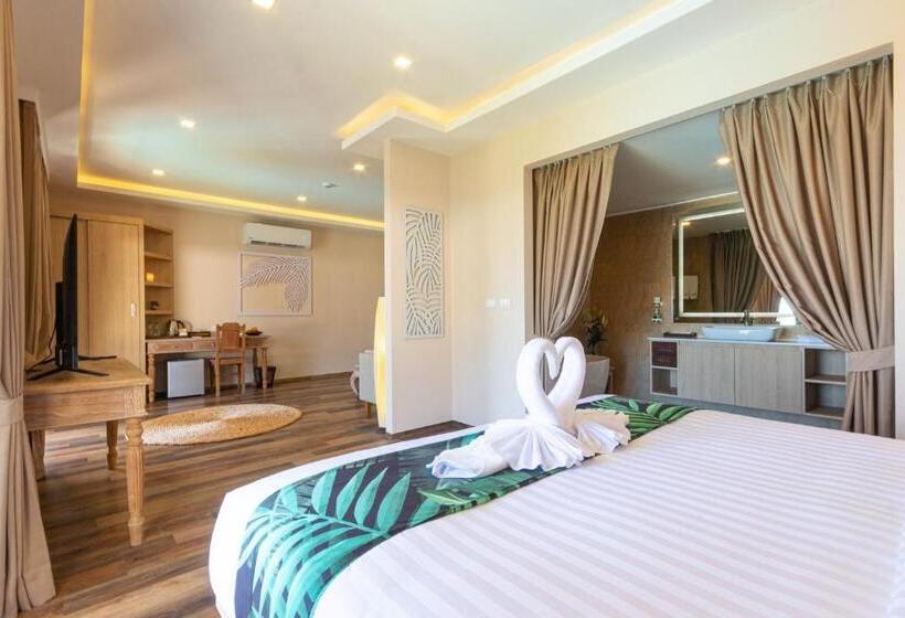 هتل Vannee Golden Sands Beachfront Resort