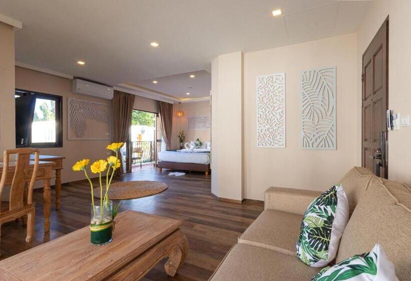 ホテル Vannee Golden Sands Beachfront Resort