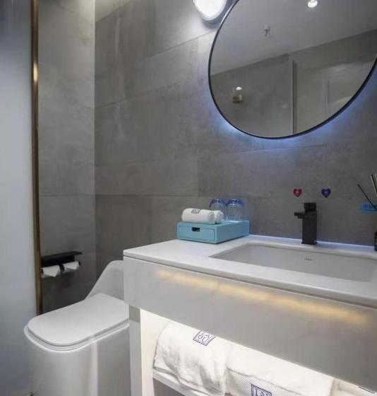 Lanou Hotel Jingzhou East Gate Of Ancient City Wanda Plaza