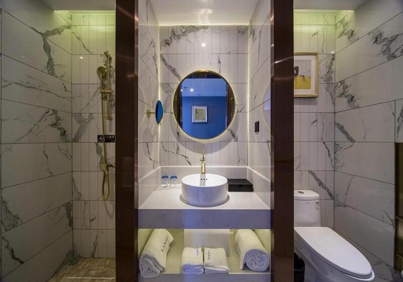 Lanou Hotel Wuhan Capitamall Wusheng Road Metro Station
