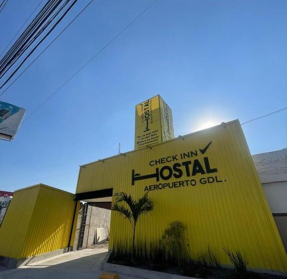 Пансион Check Inn Hostal Aeropuerto Gdl