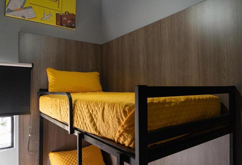 Пансион Check Inn Hostal Aeropuerto Gdl