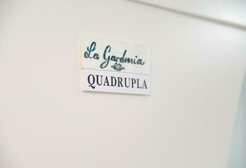 Пансион La Magnolia Rooms