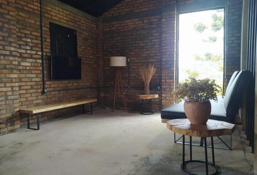 پانسیون Monte Sião Châteu