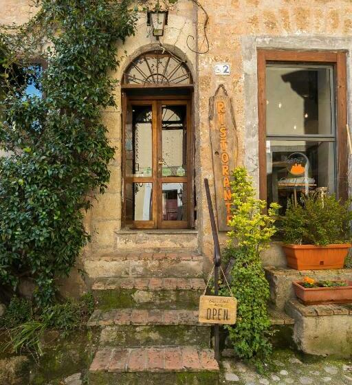 פנסיון Opera Suites   Le Notti Bianche