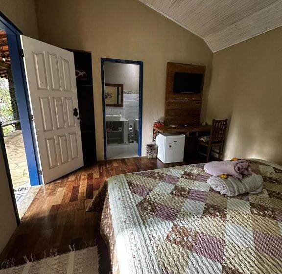 膳宿费 Pousada Flor De íris