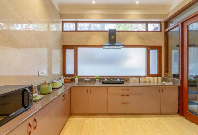 پانسیون 1 Amiras   Entire Villa At Fateh Sagar, Udaipur