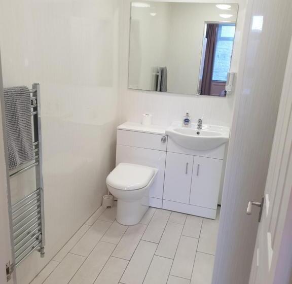 بنسيون The Coastal Inn Outbuilding