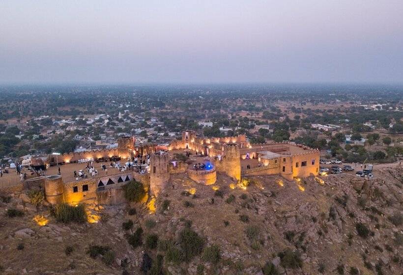 אתר נופש Mundota Fort And Palace