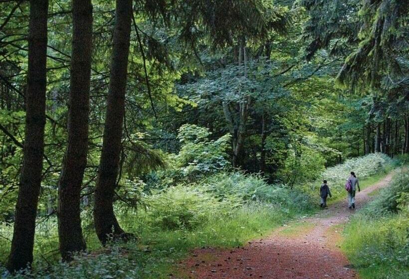 منتجع River Edge Lodges Park