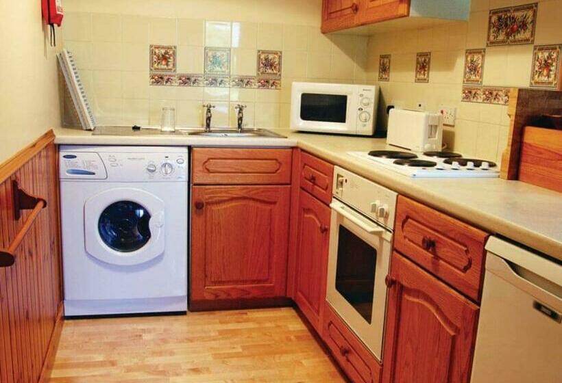 منتجع River Edge Lodges Park