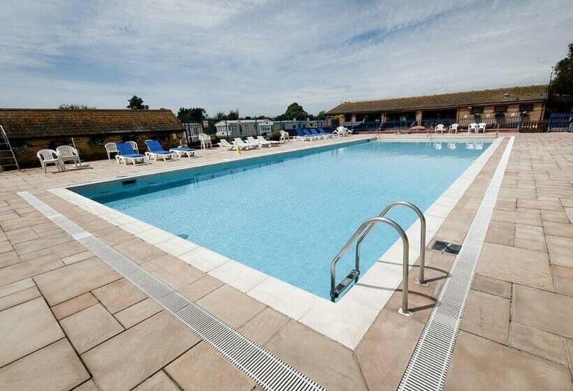 Курорт Holiday Home / Caravan