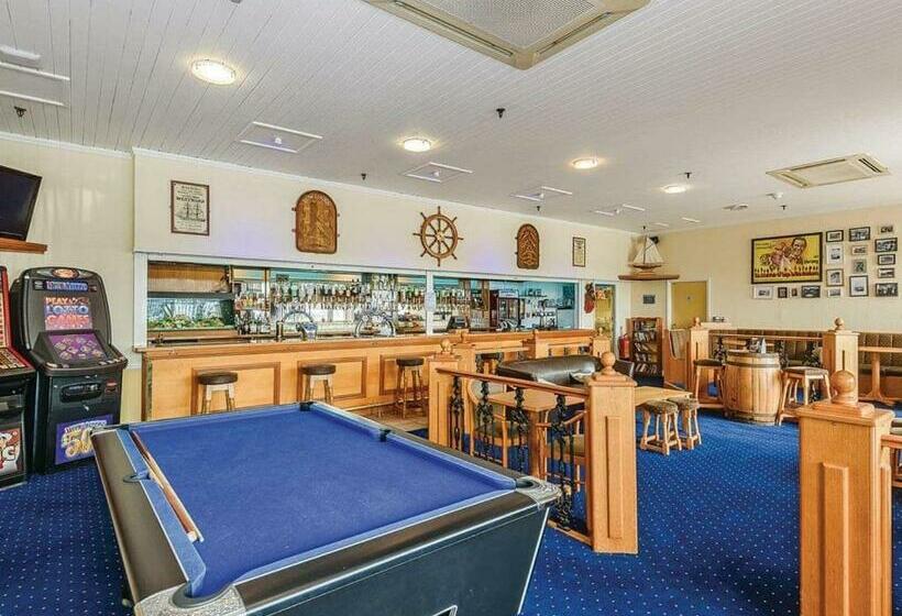 Курорт Holiday Home / Caravan