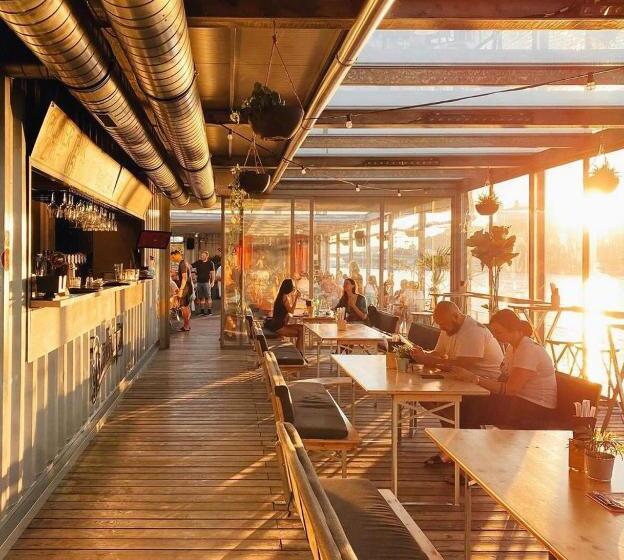 Sundeck Botel   Party Boat