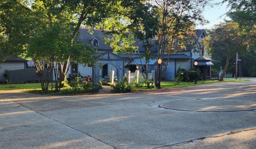 The Carson House Bed & Breakfast