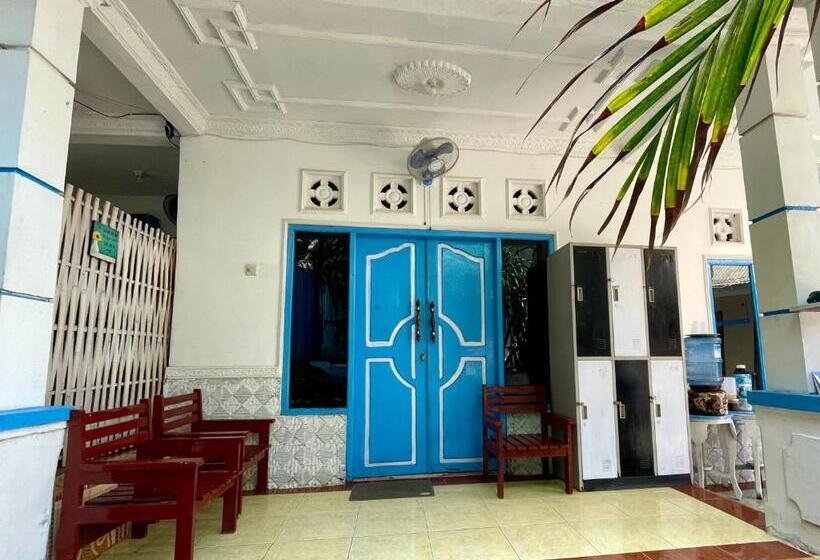 The House Hostel