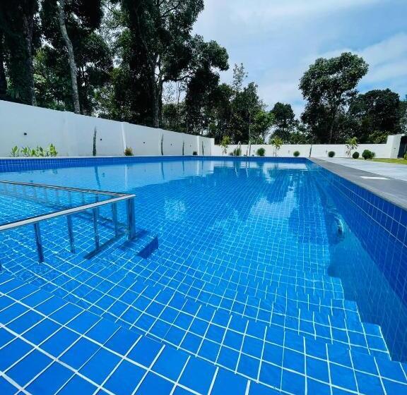 The Windy Mist Resort Munnar