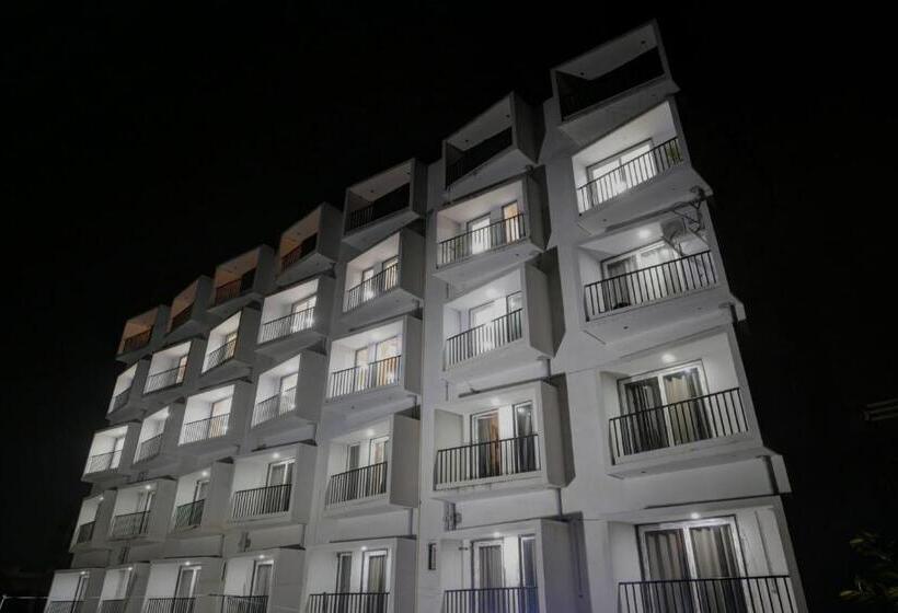 فندق Townhouse Navneeta Grand