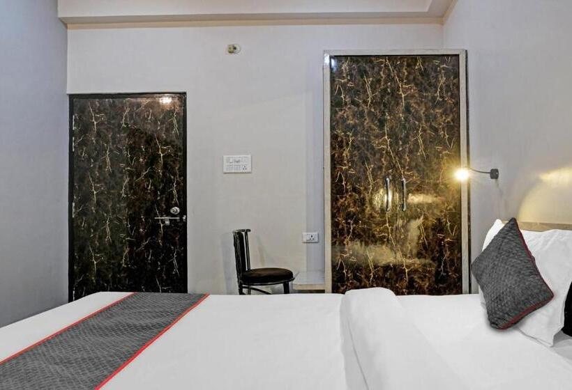 فندق Townhouse Navneeta Grand