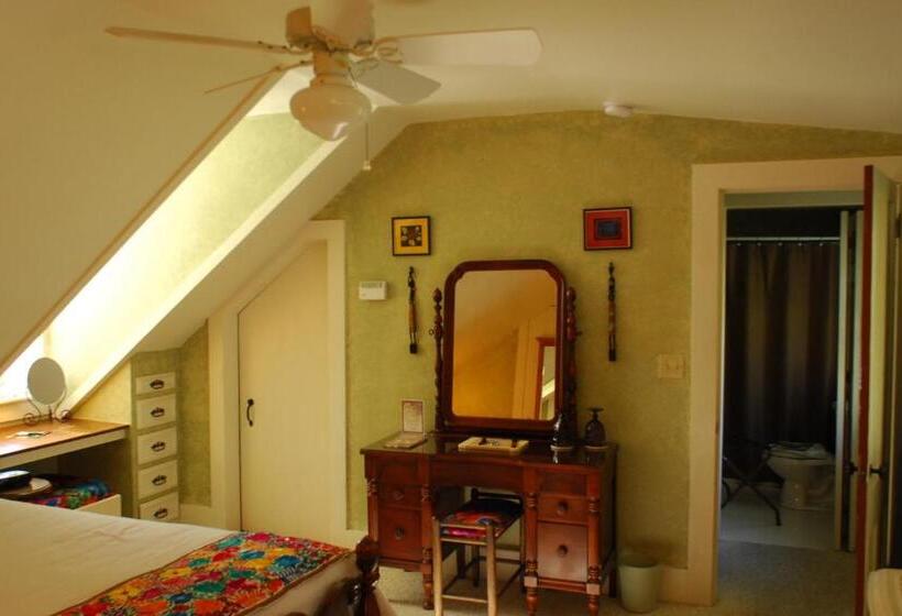 مبيت وإفطار Admiral Peary Inn