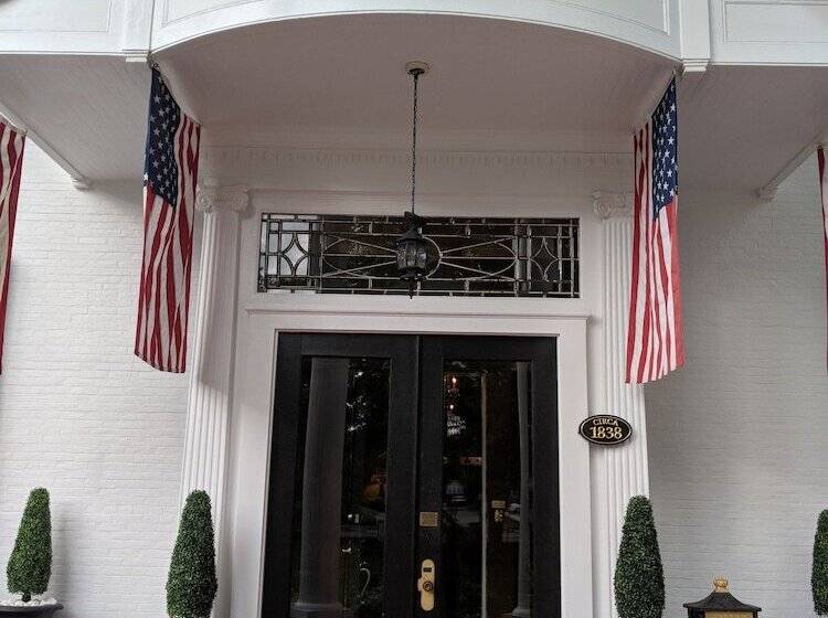 Allegiance Bed And Breakfast