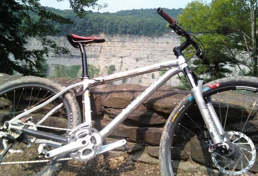 Allegiance Bed And Breakfast