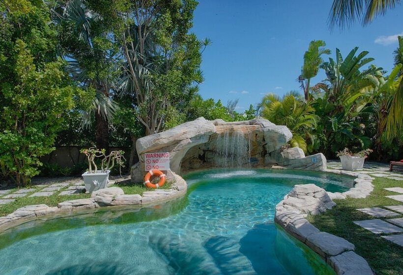 ベッドアンドブレックファースト A Stone's Throw Away