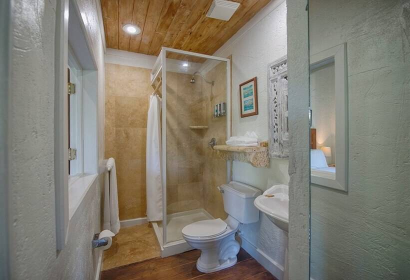 ベッドアンドブレックファースト A Stone's Throw Away