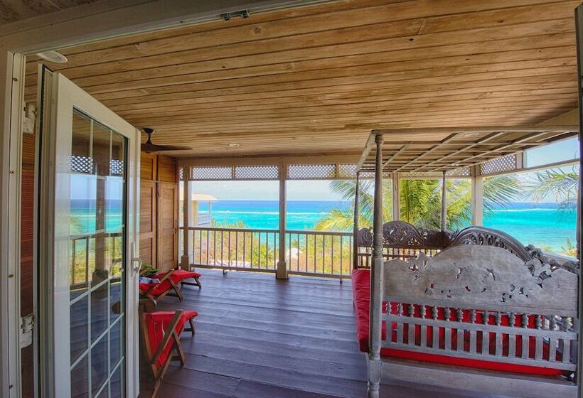 ベッドアンドブレックファースト A Stone's Throw Away