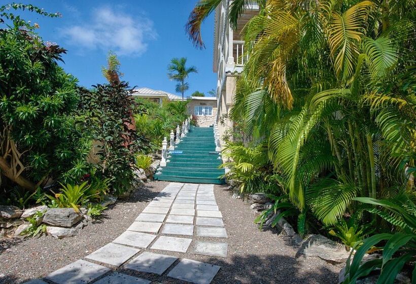 ベッドアンドブレックファースト A Stone's Throw Away