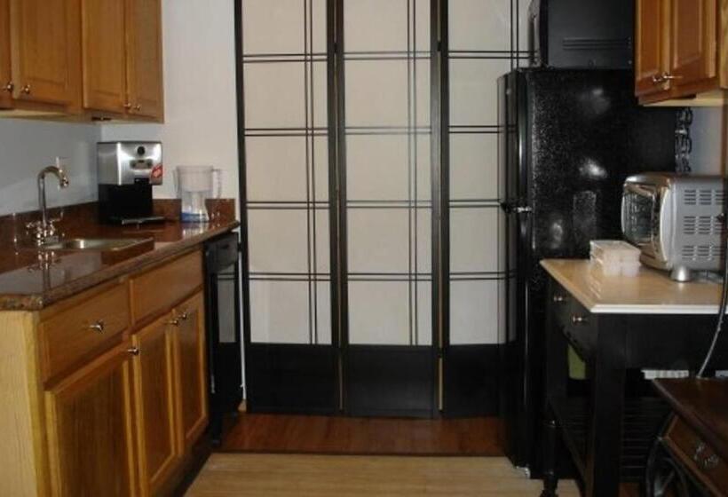 مبيت وإفطار Bamboo Valley Inn