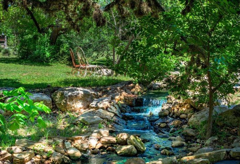 민박 Barons Creekside Resort