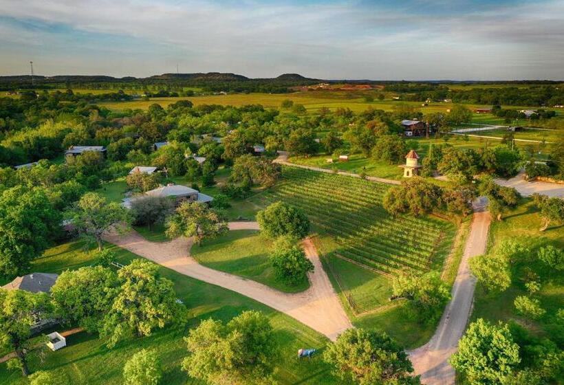 민박 Barons Creekside Resort