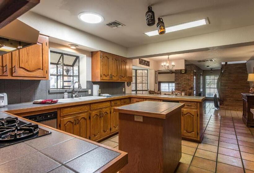 민박 Barons Creekside Resort