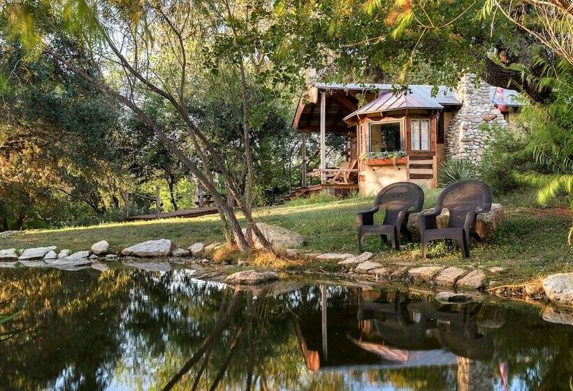 민박 Barons Creekside Resort