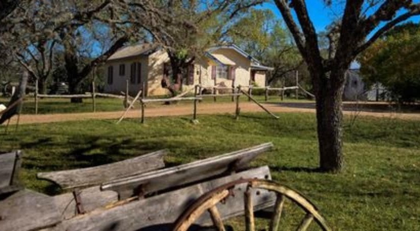 민박 Barons Creekside Resort