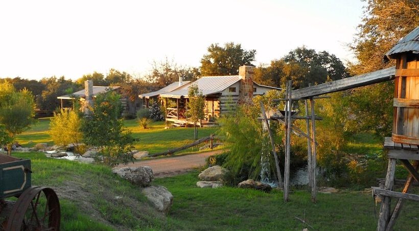 민박 Barons Creekside Resort