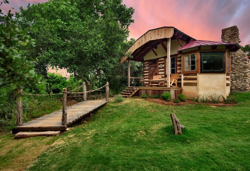 민박 Barons Creekside Resort