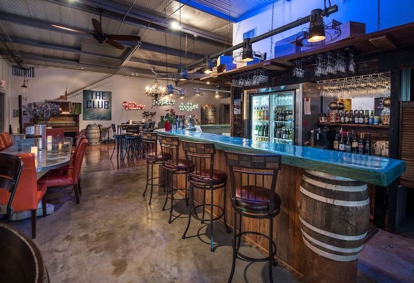 민박 Barons Creekside Resort