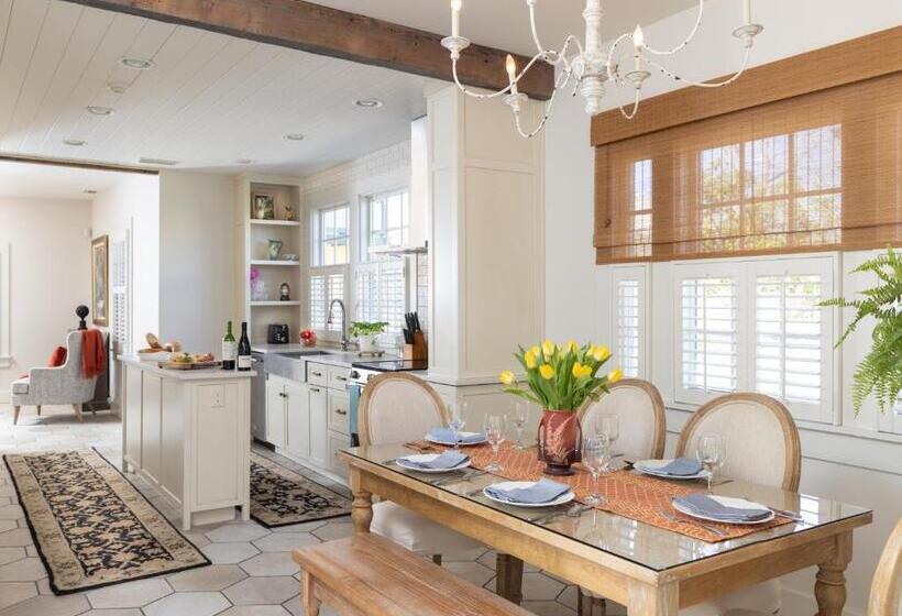 مبيت وإفطار Bayfront Marin House